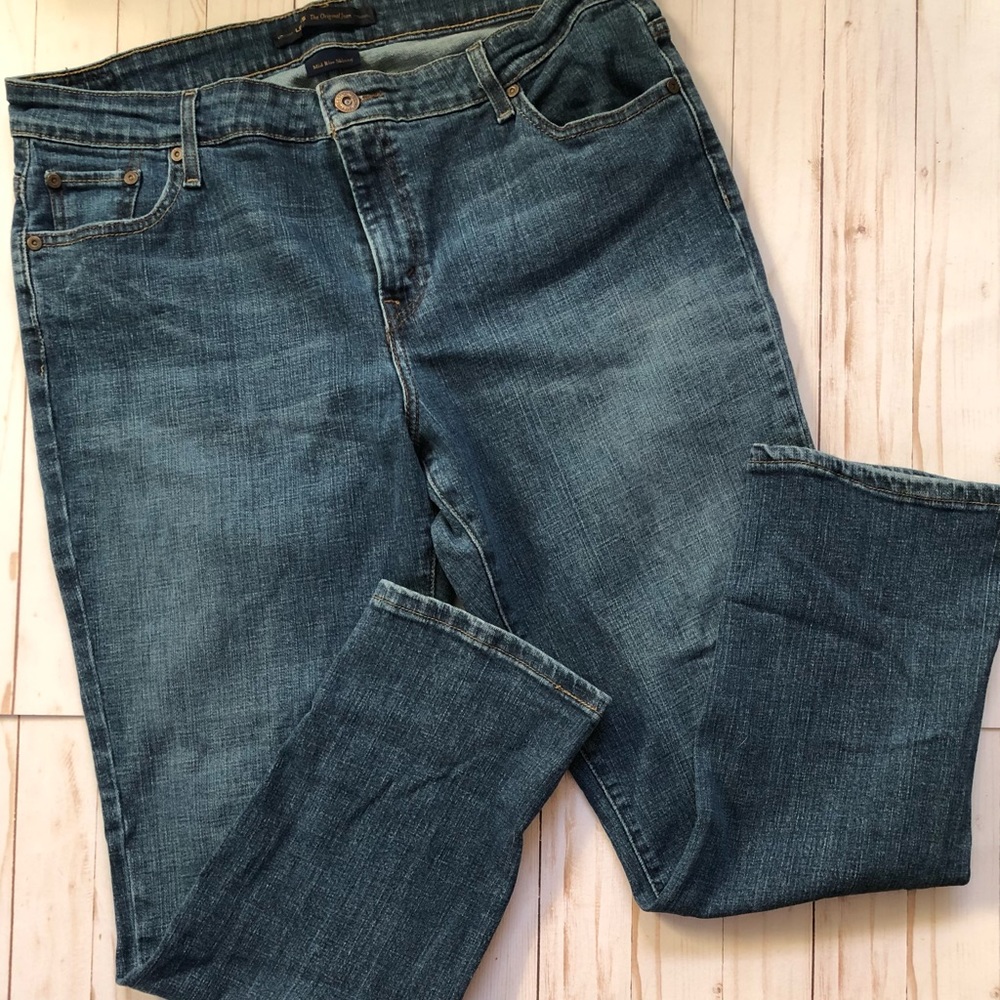 Levis size 16 Short Mid Rise Skinny Jeans